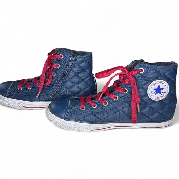 🔥 Converse Chuck Taylor Quilted High Tops | Navy & Burgundy | Youth 5 /Women’s 6 - Picture 2 of 9